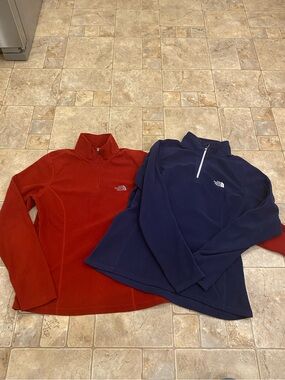 Womens North Face 1/4 Zip Fleece Pullovers (2) TKA 100 Red Blue Sz M EUC